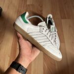 Adidas Samba OG - 42 (Used)