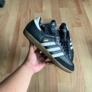 Adidas Samba Classic - 43 1/3 (Used)