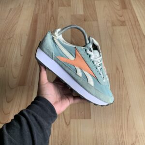 Reebok Aztec  - 40 (Used)